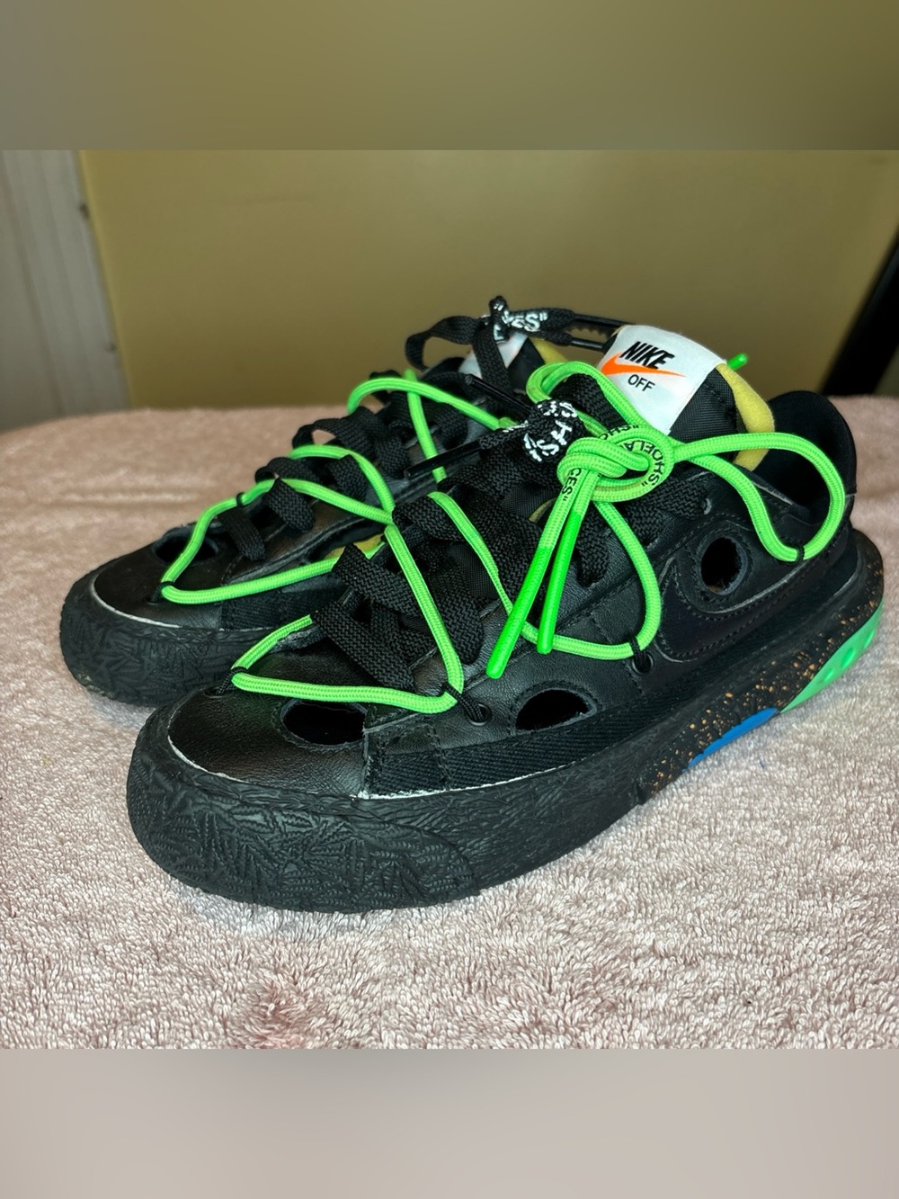 Nike Blazer Low x OFF-WHITE Black Green Sneakers DH7863-001 Mens Size 4